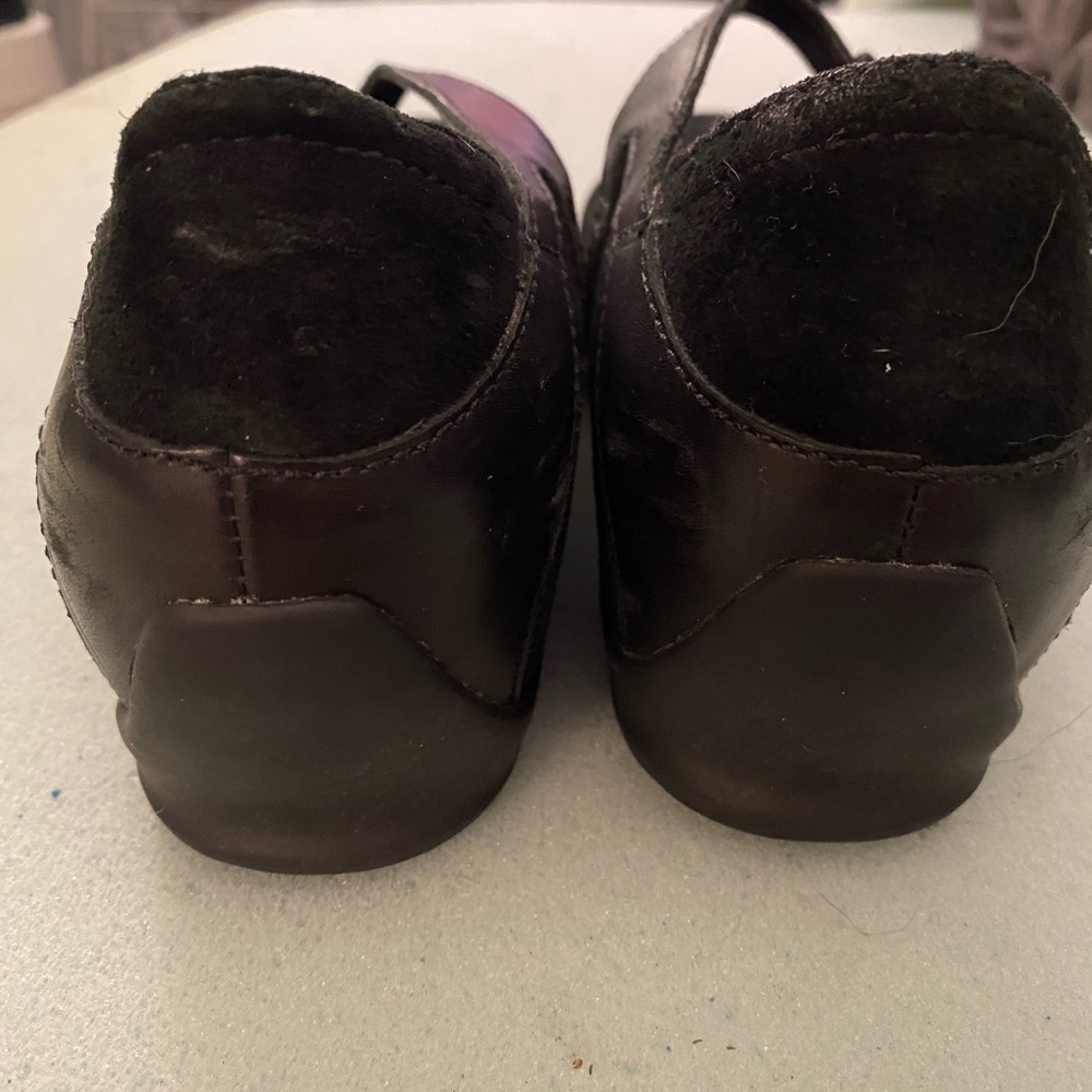 Merrell Plaza Strap Midnight comfort shoe. Black suede leather, women’s size 10 - Picture 5 of 7